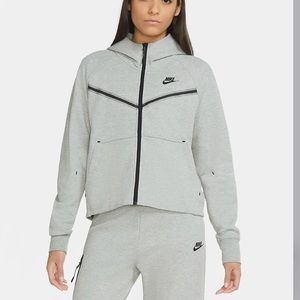 Nike Sportswear Tech Fleece Hoodie Size S